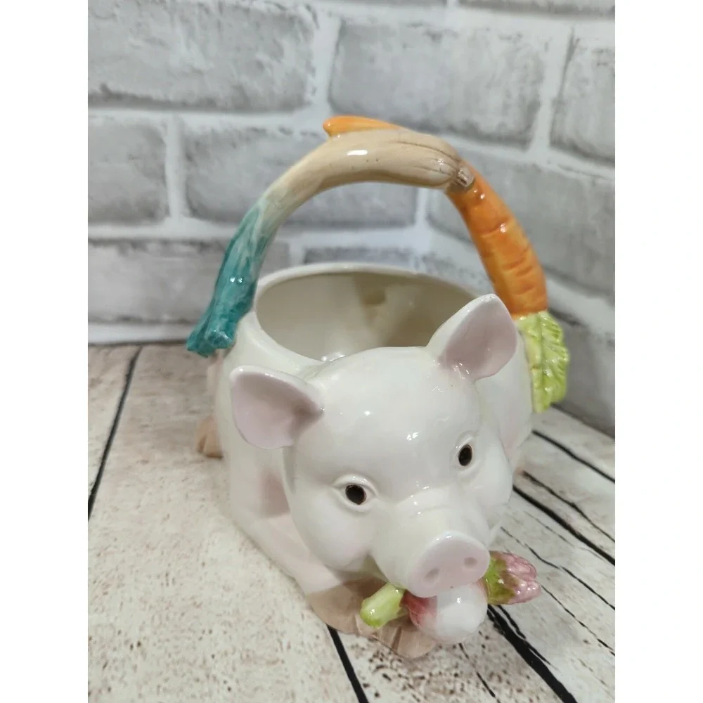 Fitz & Loyd Classics French Market Ceramic Pig Basket veggies 1993 vintage CHIPS
